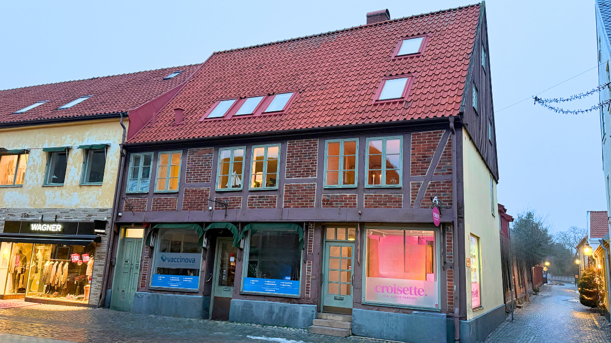 Fastigheten p&aring; Stora &Ouml;stergatan 27 i Ystad, d&auml;r Leasifys nya kontor &auml;r bel&auml;get.